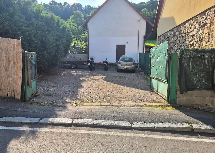 U Certovy Brazdy Apartament Sázava